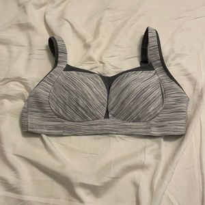 Practically brand new lululemon ta-ta tamer bra